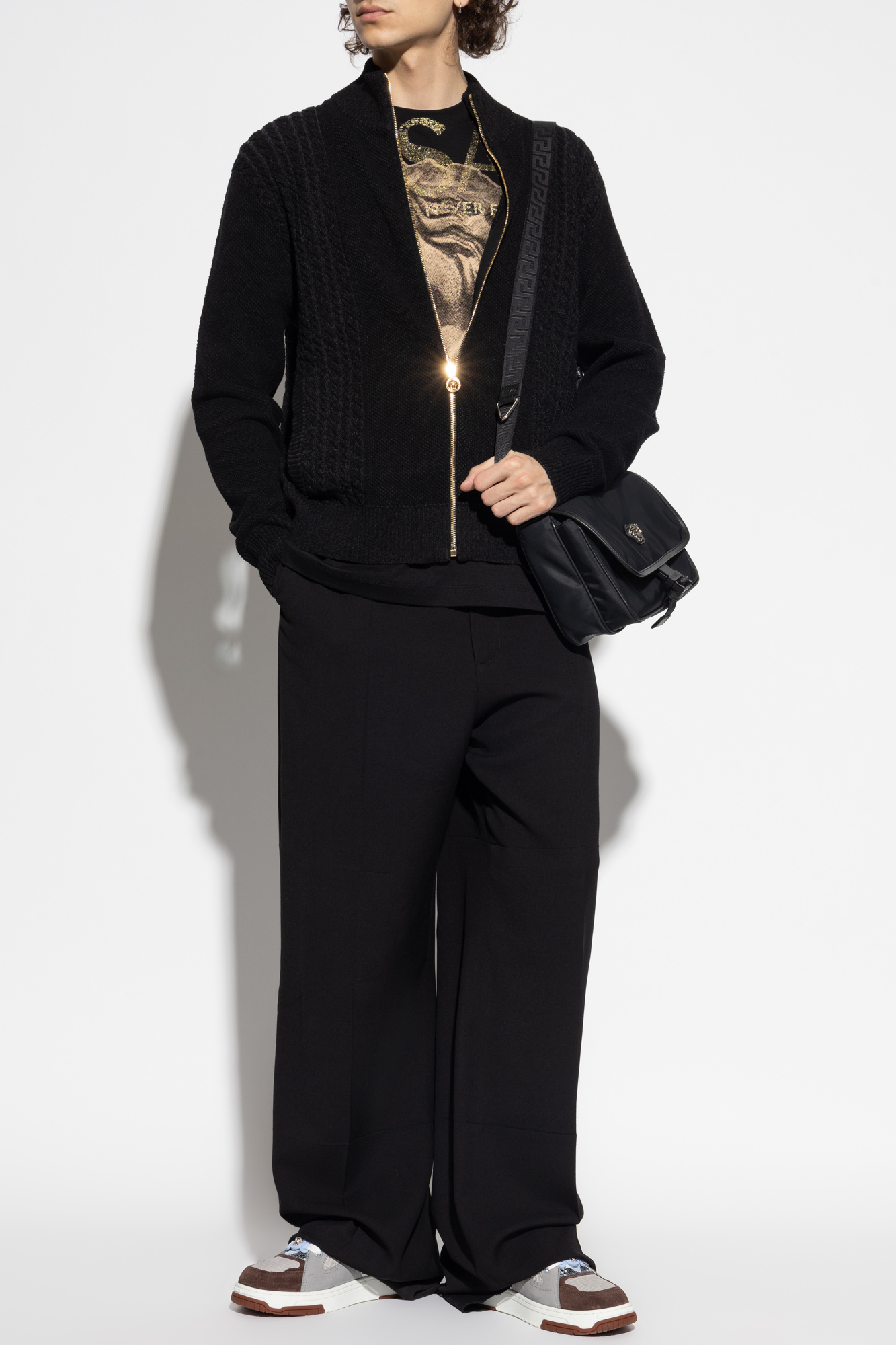 【送料&関税込】Versace Black Wool Blend Cardigan Versace Cropped Ribbed Wool-blend Cardigan In Black | ModeSens